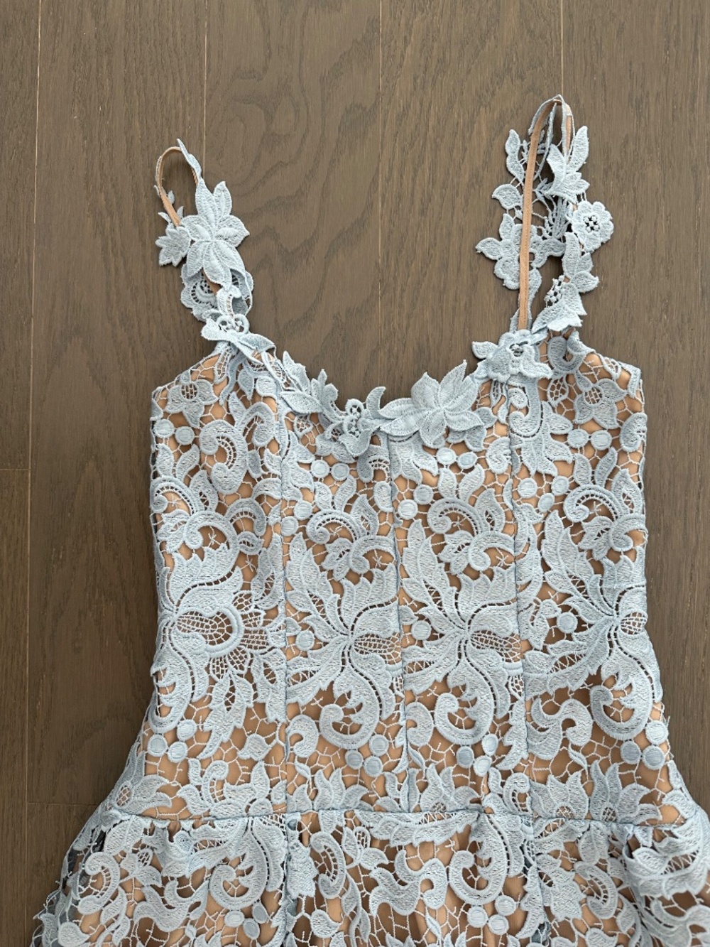 Alice + Olivia Powder Blue Lace Midi Dress - Picture 5 of 11